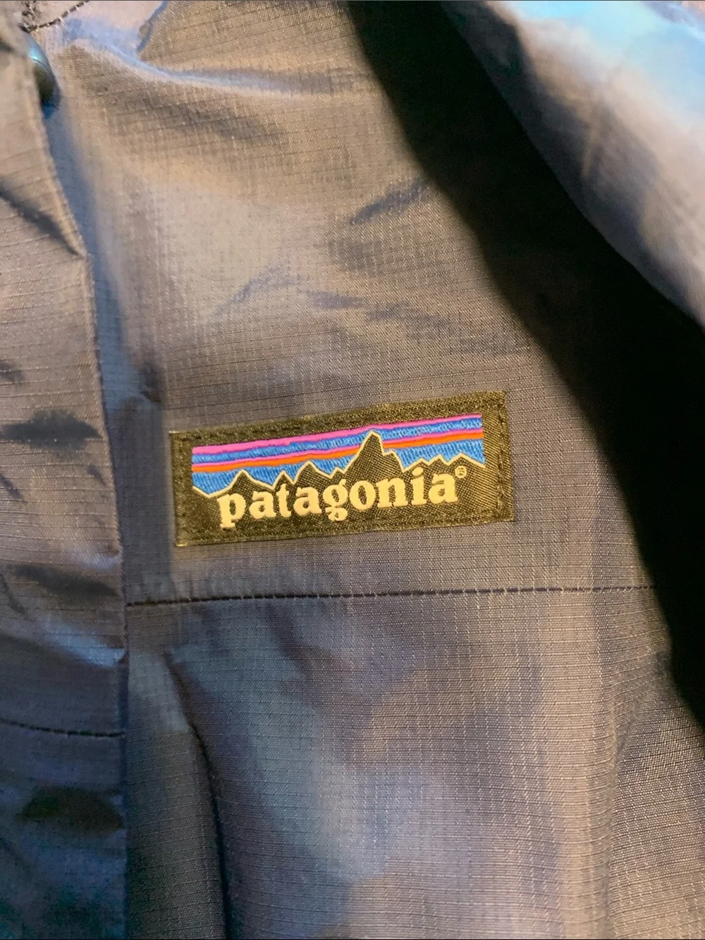 Patagonia Navy Hooded Women's Rain Jacket - Picture 2 of 3
